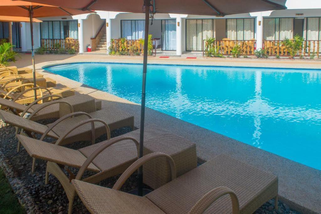 Alona Vida Beach Hill Resort Panglao Exterior foto